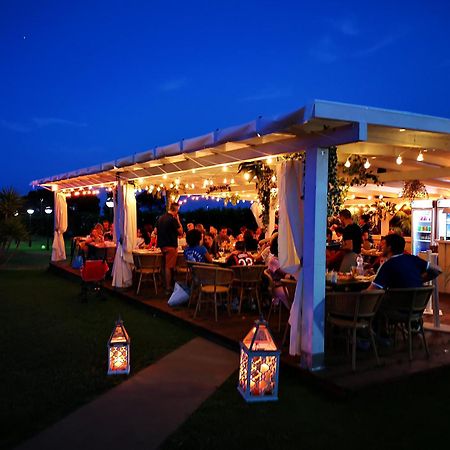 Rey Beach Club Monte Nai Zewnętrze zdjęcie