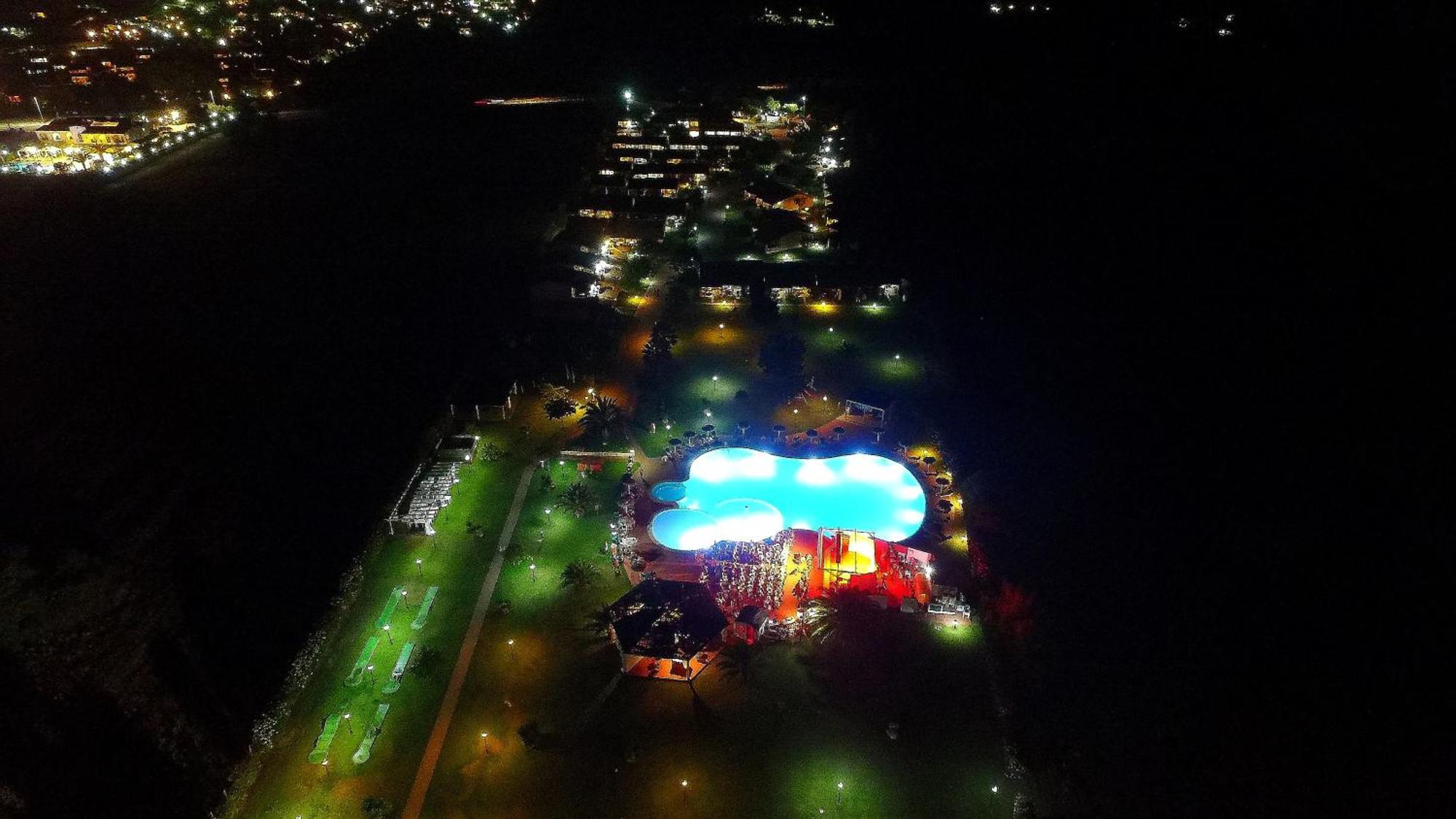 Rey Beach Club Monte Nai Zewnętrze zdjęcie