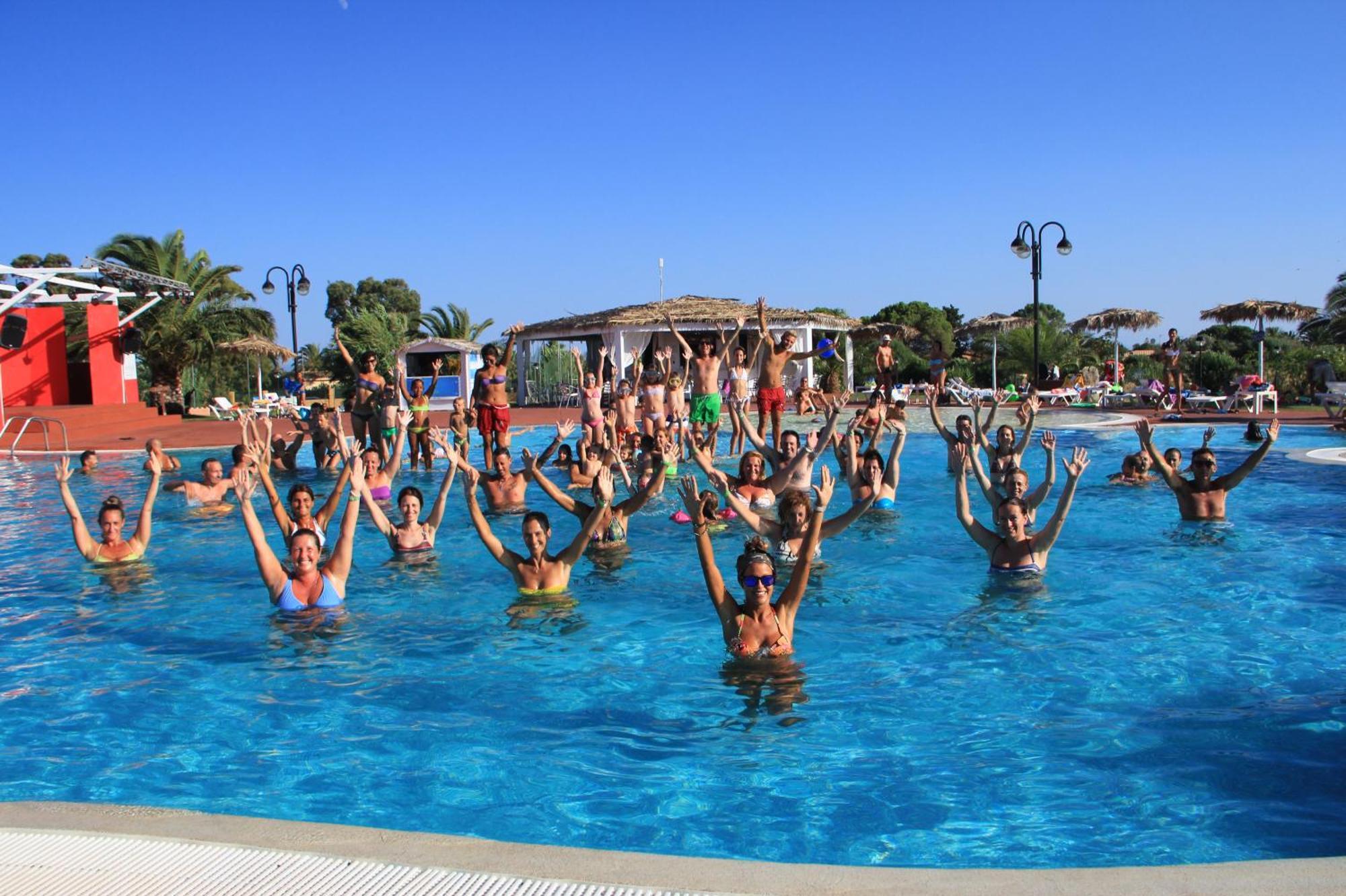 Rey Beach Club Monte Nai Zewnętrze zdjęcie